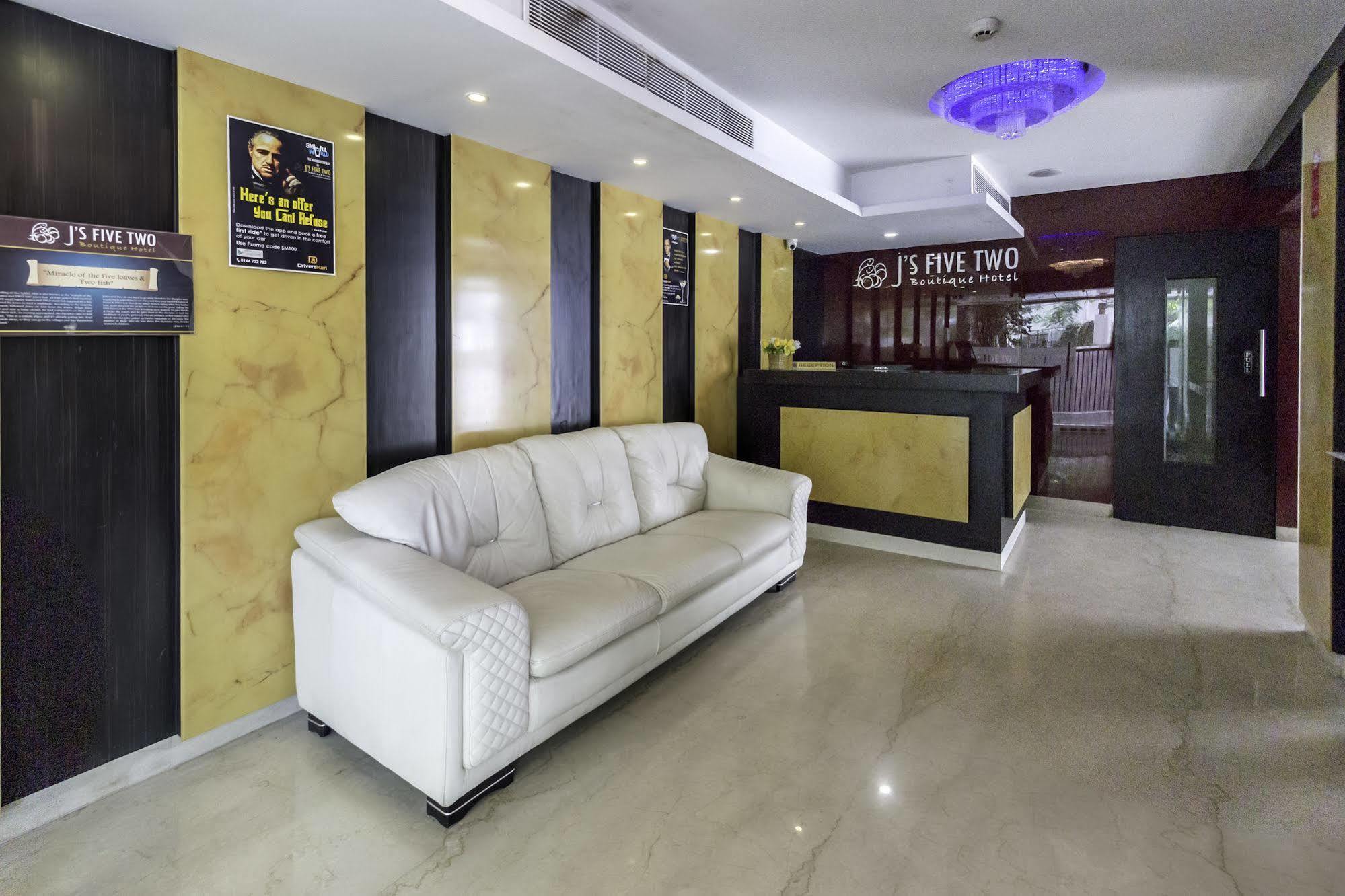 Treebo Trend J'S Five Two Boutique Hotel Chennai Exterior photo