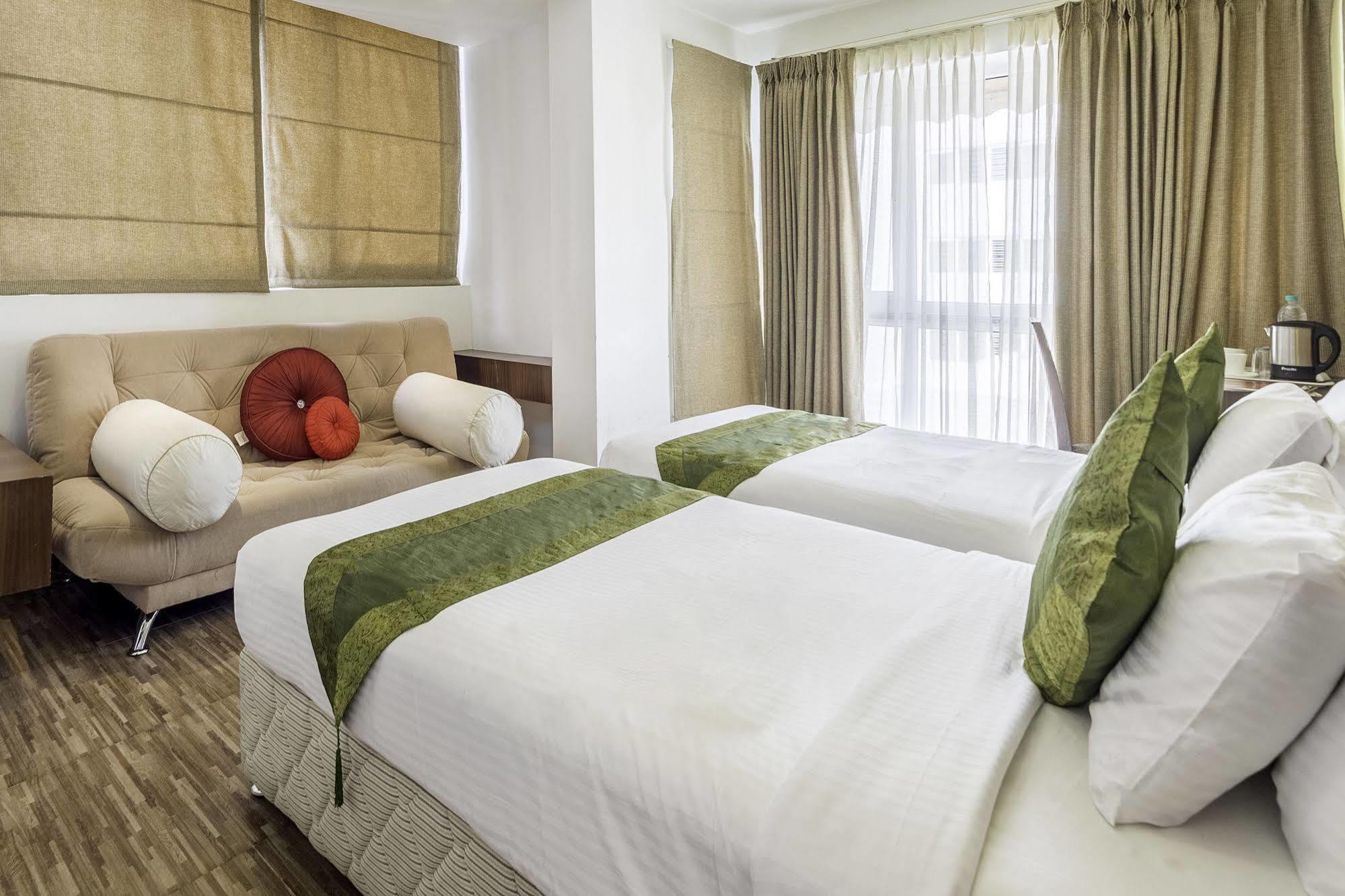 Treebo Trend J'S Five Two Boutique Hotel Chennai Exterior photo