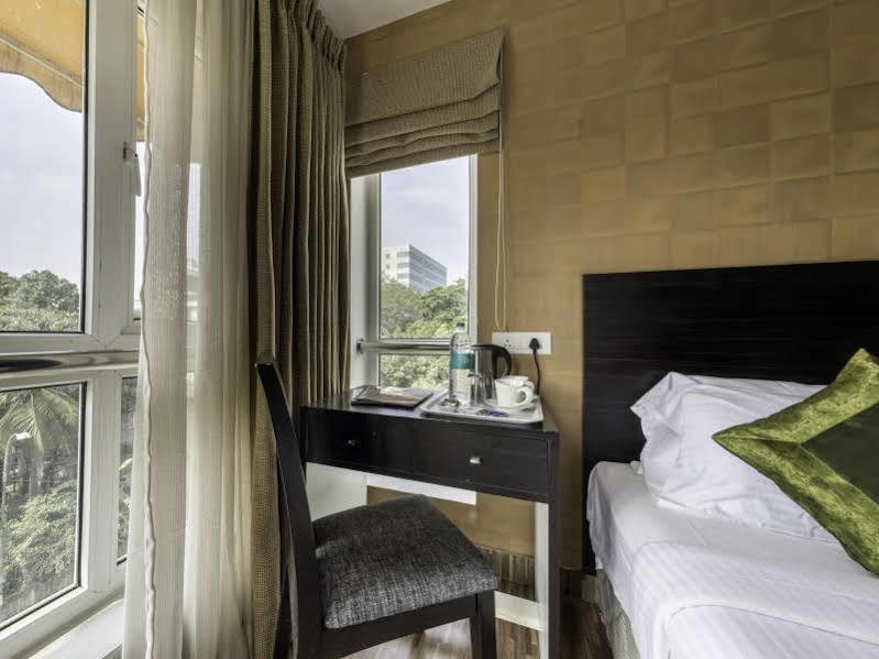 Treebo Trend J'S Five Two Boutique Hotel Chennai Exterior photo